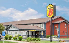 Super 8 By Wyndham Willows